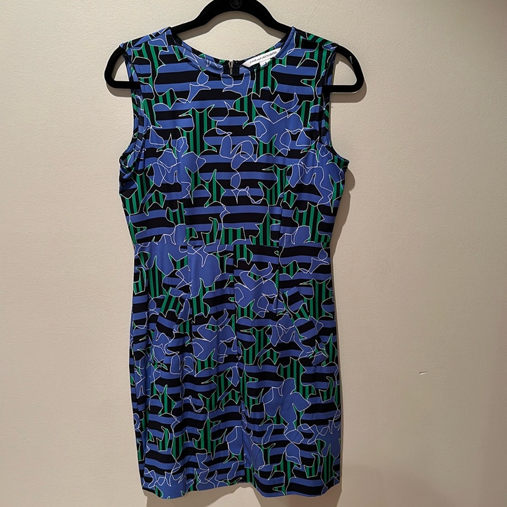 Diane Von Furstenberg dress size 6